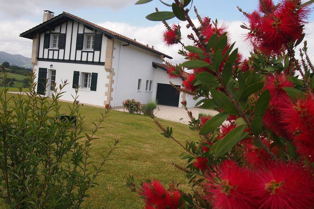 Casa independiente en alquiler entre mar y montaña en 1500m2 cerrados in Ainhoa (Pirineos Atlánticos), Region de Bayona