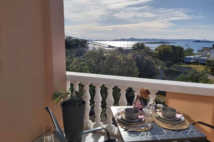 Ferienwohnung für 2 Personen, mit Whirlpool und Garten sowie Terrasse, mit Haustier in Drage