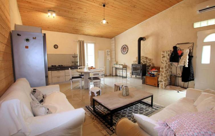 Location de vacances pour 3 personnes, avec jardin à Saint-Julien-du-Gua - 3