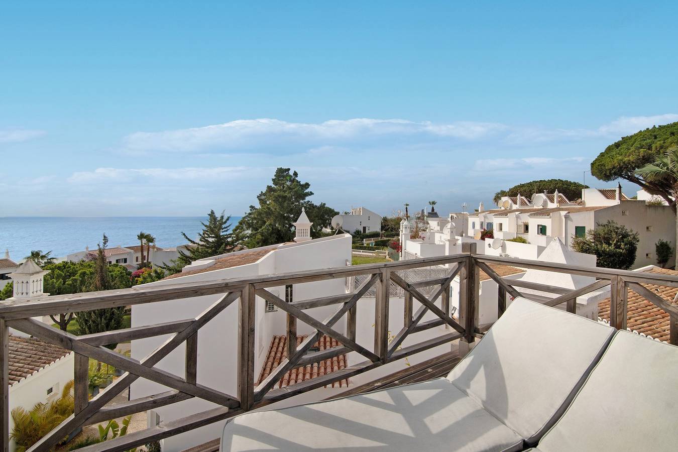 Villa 'Estrela Do Mar' mit Meerblick, Wi-Fi und Klimaanlage in Vale do Lobo, Praia do Ancão