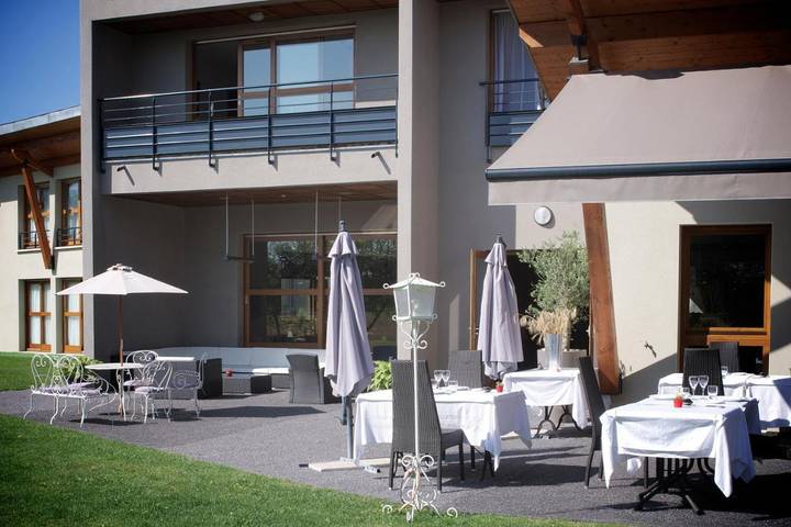 Hôtel pour 2 personnes, avec terrasse à Chavanoz - 3