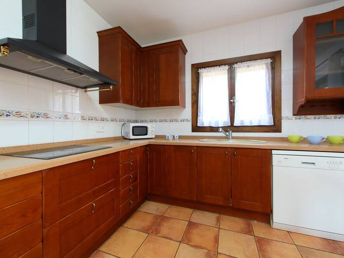 Ferienhaus für 8 Personen, mit Ausblick und Terrasse sowie Garten an der Costa Dorada - 4