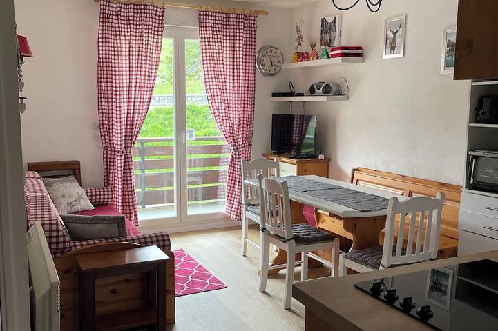 Appartement de vacances pour 5 personnes, avec Terrasse et Piscine