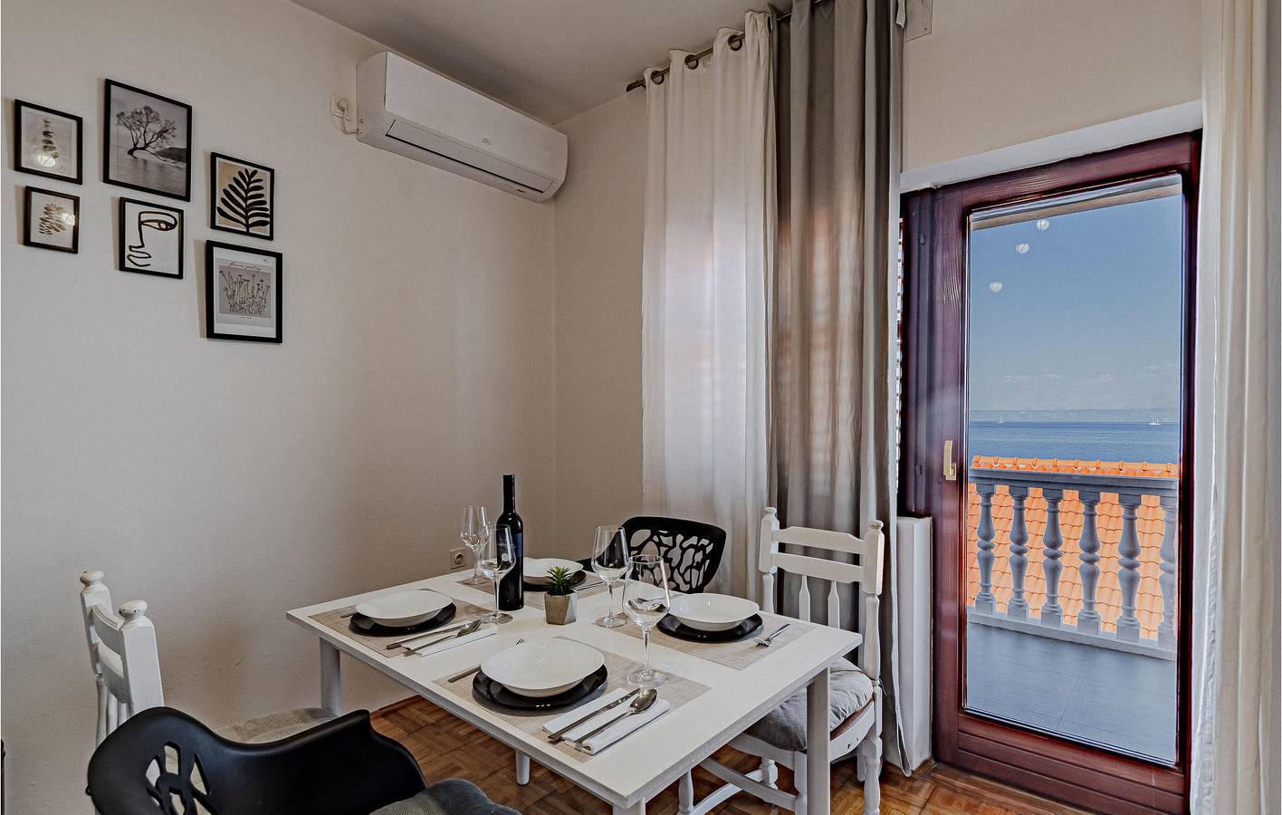 Ganze Ferienwohnung, Charmantes Apartment mit einem Schlafzimmer, Meerblick, Terrasse und Parkplatz in Blato, Korcula