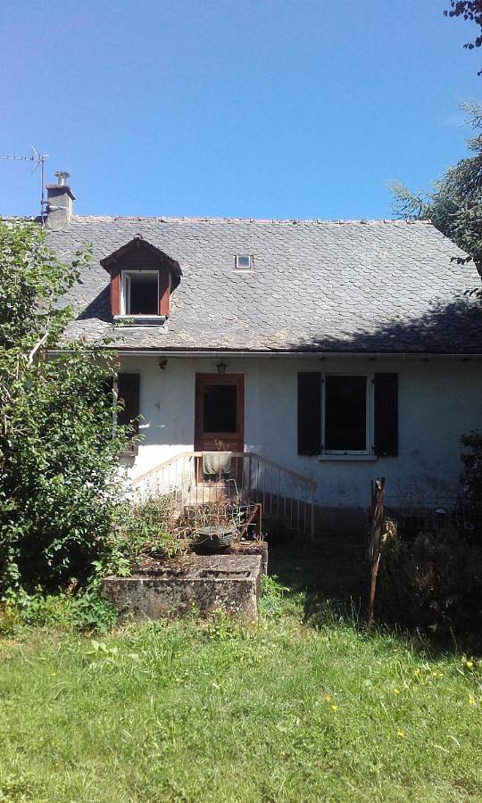 Location de vacances pour 4 personnes, avec jardin et vue à Lacroix-Barrez - 3