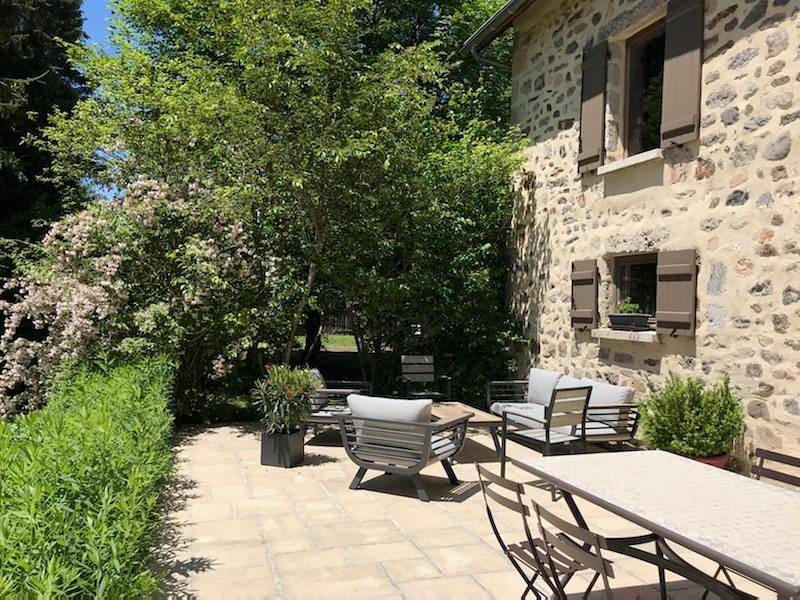 Gîte voor 6 personen met tuin in Saint-Sauves-d'Auvergne, Regionaal natuurpark van de vulkanen van de Auvergne