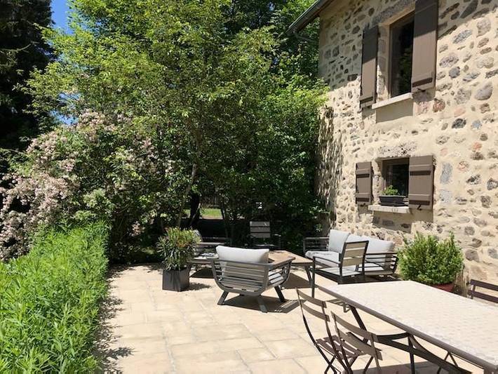 Gîte pour 6 personnes, avec jardin à Saint-Sauves-d'Auvergne - 2