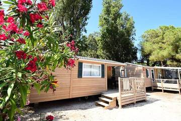 Camping für 6 Personen in La Bergerie, Hyeres, Bild 2