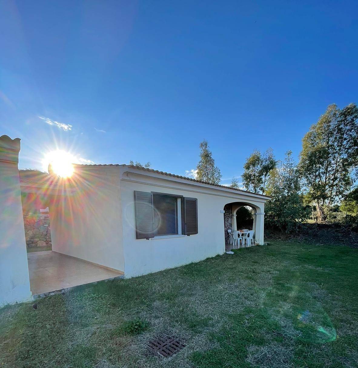 Ganze Ferienwohnung, Appartement in Budoni mit Großem Garten in Baia Sant'Anna, Olbia-Tempio