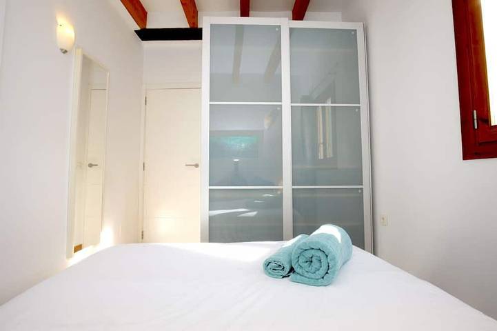 Ganze Wohnung, Schöne und zentrale Wohnung in Palma, WLAN, Klimaanlage, Balkon, komfortabel in Palma Altstadt, Palma