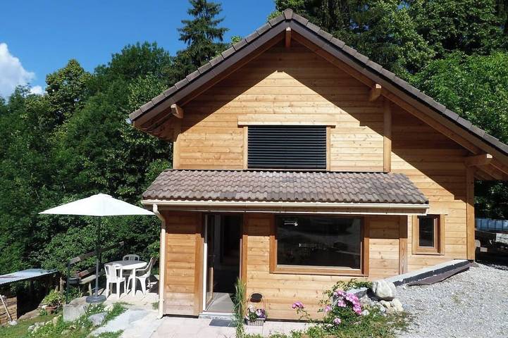Chalet pour 4 personnes, avec terrasse et jardin