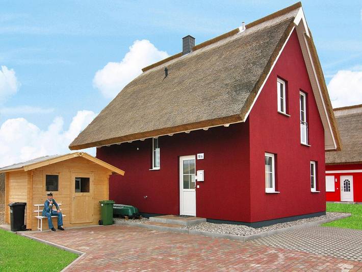 Ferienhaus für 6 Personen, mit Terrasse und Sauna in Neuenkirchen (Rügen)