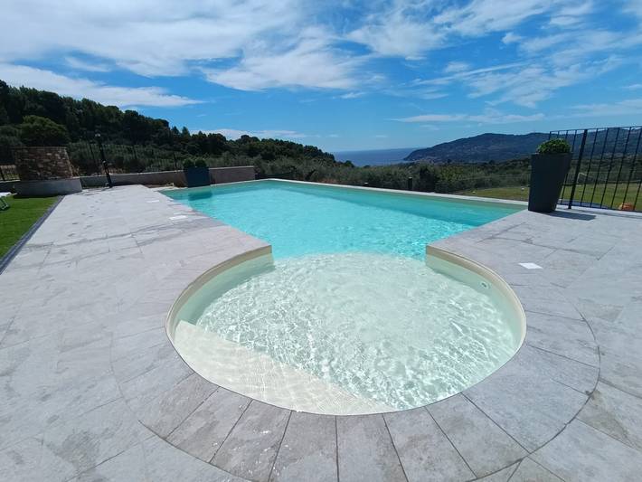Ferienhaus für 5 Personen, mit Kinderpool und Garten in Norditalien