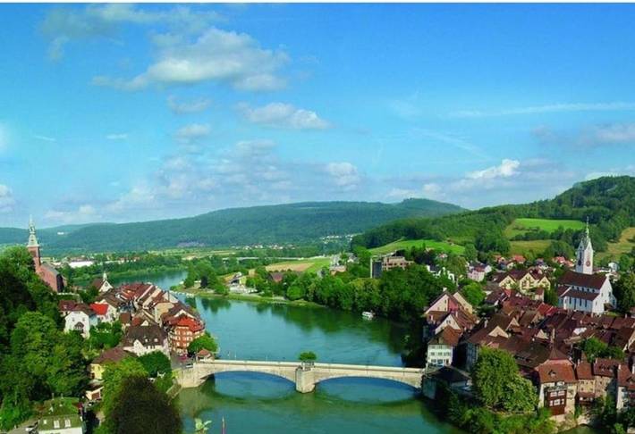 Ferienwohnung für 4 Personen, mit Terrasse und Ausblick in Laufenburg