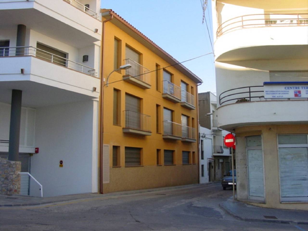 Ganze Wohnung, Geräumige Wohnung in L'Escala für 6 Personen mit Pool, Strandnähe und moderner Ausstattung in l'Escala, Oberampurien