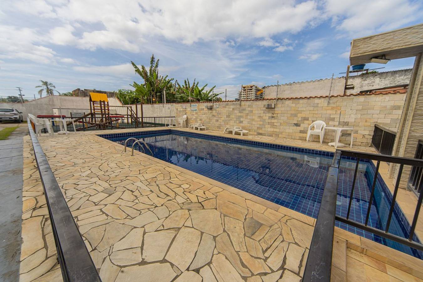 Geheel appartement, Apto com Piscina e Vaga a 750m da Praia da Enseada in Bertioga, Baixada Santista