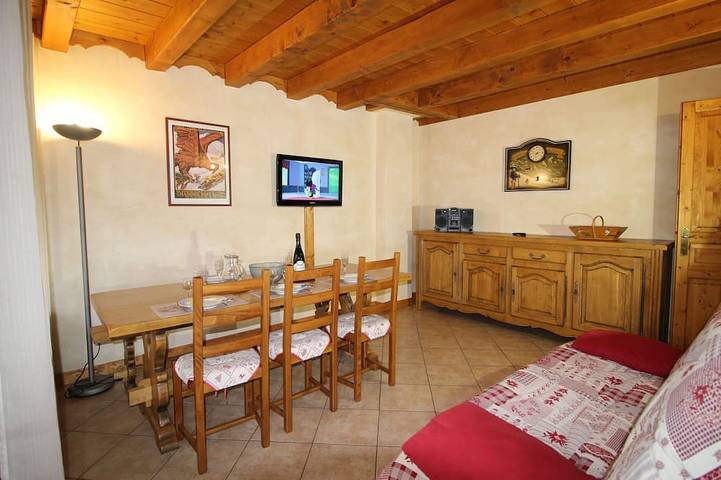 Chalet pour 5 personnes, avec piscine et terrasse dans Valmorel
