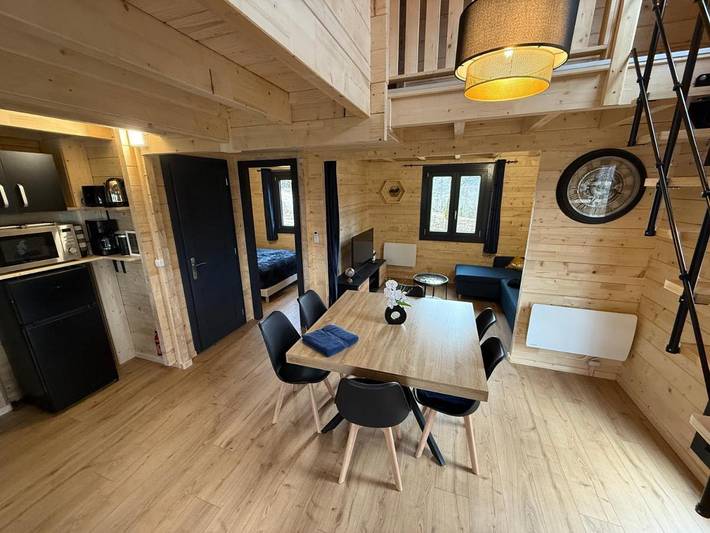 Gîte pour 6 personnes, avec balcon et jacuzzi dans Nantua - 2