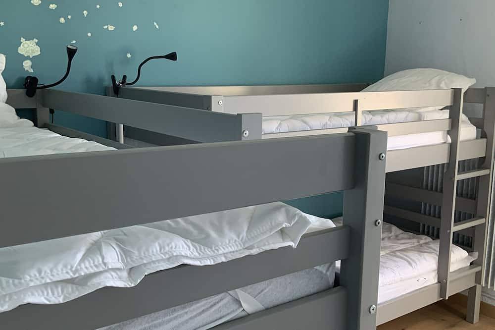 Jolie Maison de pêcheur atypique de 10 personnes , mer, commerces 150 mètres in Saint-Aubin-sur-Mer (Calvados), Région de Caen