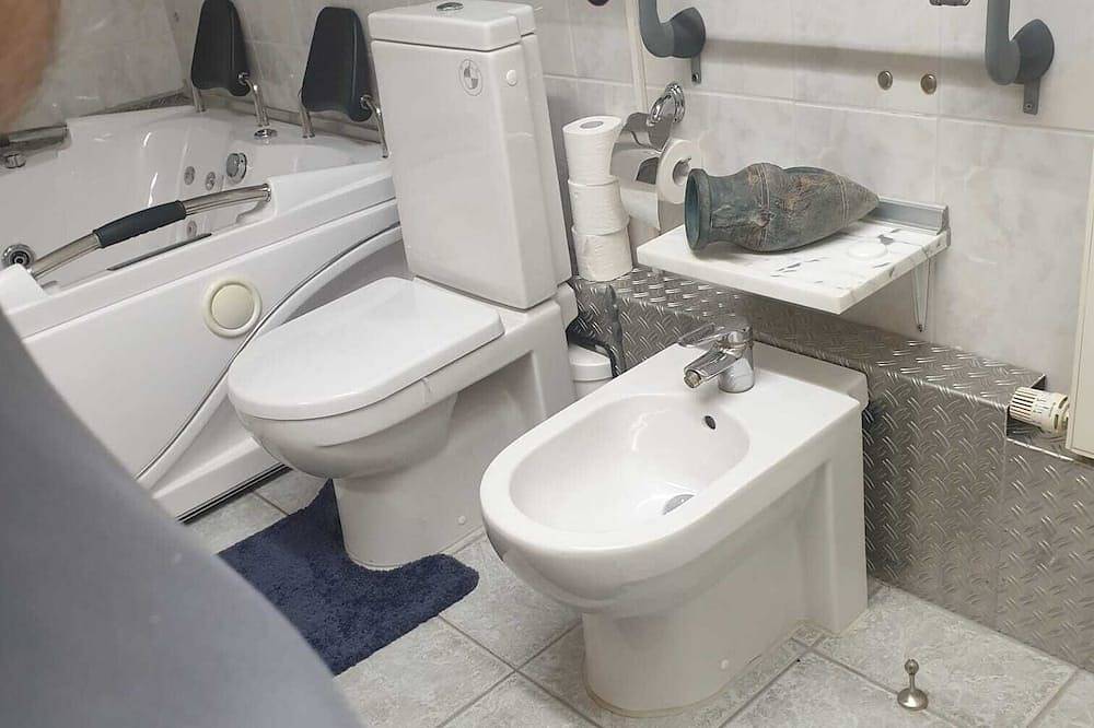 Ganze Wohnung, Kaiser's Doppelzimmer 4 – Fewo in Franken in Herrieden, Romantische Straße