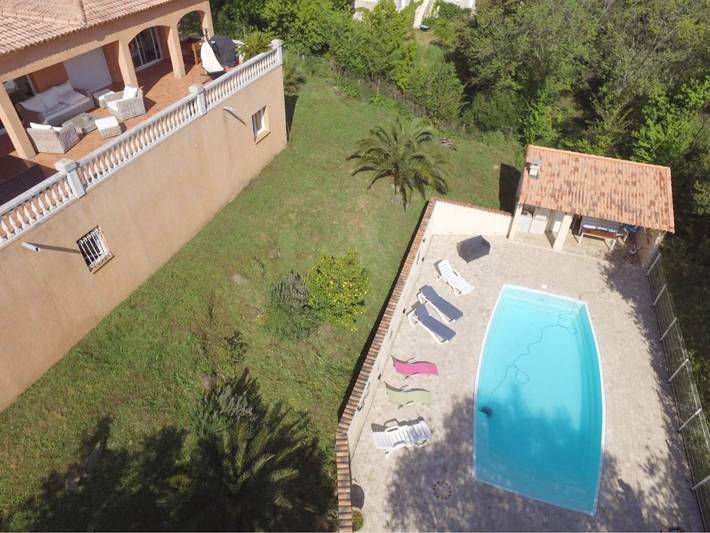 Location de vacances pour 2 personnes, avec vue ainsi que piscine et jardin à Belvédère-Campomoro - 4