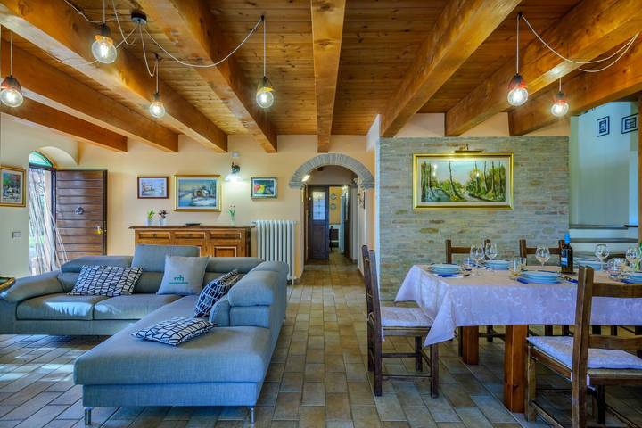 Location de vacances pour 8 personnes, avec balcon et jardin, adapté aux familles à Cartoceto - 4