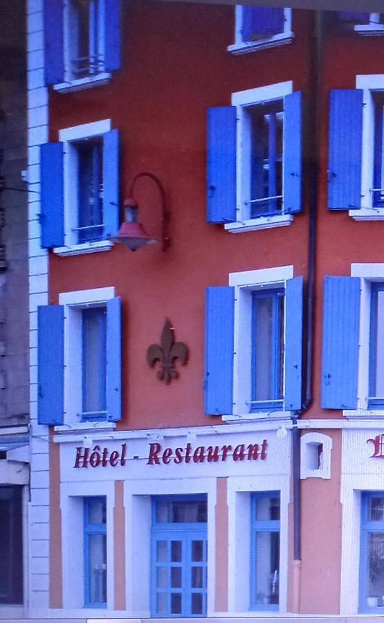 Hôtel pour 3 personnes, avec Terrasse ainsi que Jardin et Vue