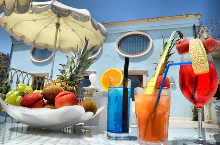 Chambre d’hôte pour 2 personnes, avec vue et terrasse à Acireale - 2