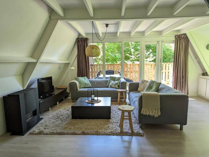 Lodge voor 5 personen, with Balkon and Terras as well as Tuin and Zwembad in Durbuy