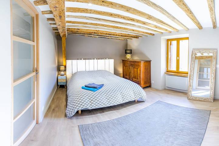 Schönes renoviertes Steinhaus mit großem Garten im Herzen der Pyrenäen in Gourbit, Parc naturel régional des Pyrénées ariégeoises