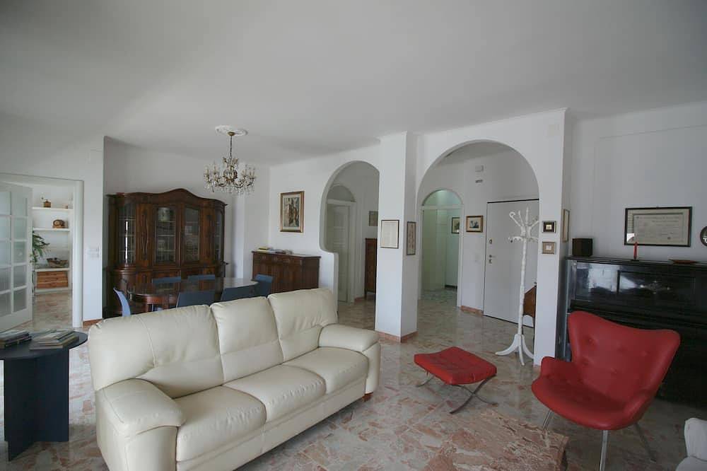Hel leilighet, Pescarheart Apartment in the heart of Pescara in Pescara, Adriatic Coast Abruzzo