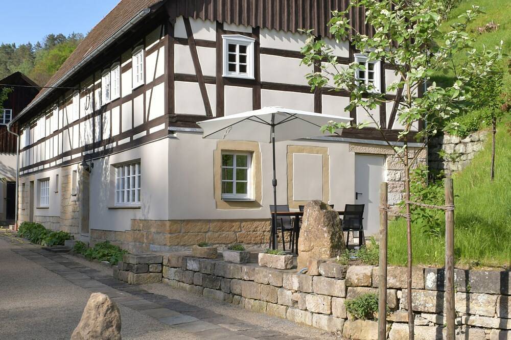 Ganze Wohnung, Gründelstube - gemütliche Ferienwohnung in der Nähe von Bad Schandau in Porschdorf, Bad Schandau
