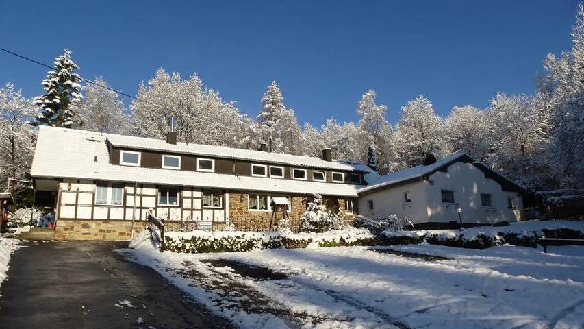 Ferienwohnung für 5 Personen, mit Garten und Sauna sowie Terrasse in Monschau - 4