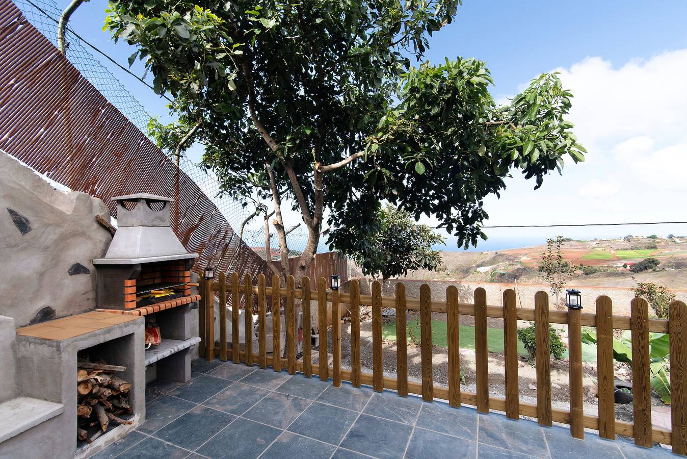Vacation Home 'Chalet Rural El Saucillo' with Sea View, Private Pool and Wi-Fi in Gáldar, North Gran Canaria