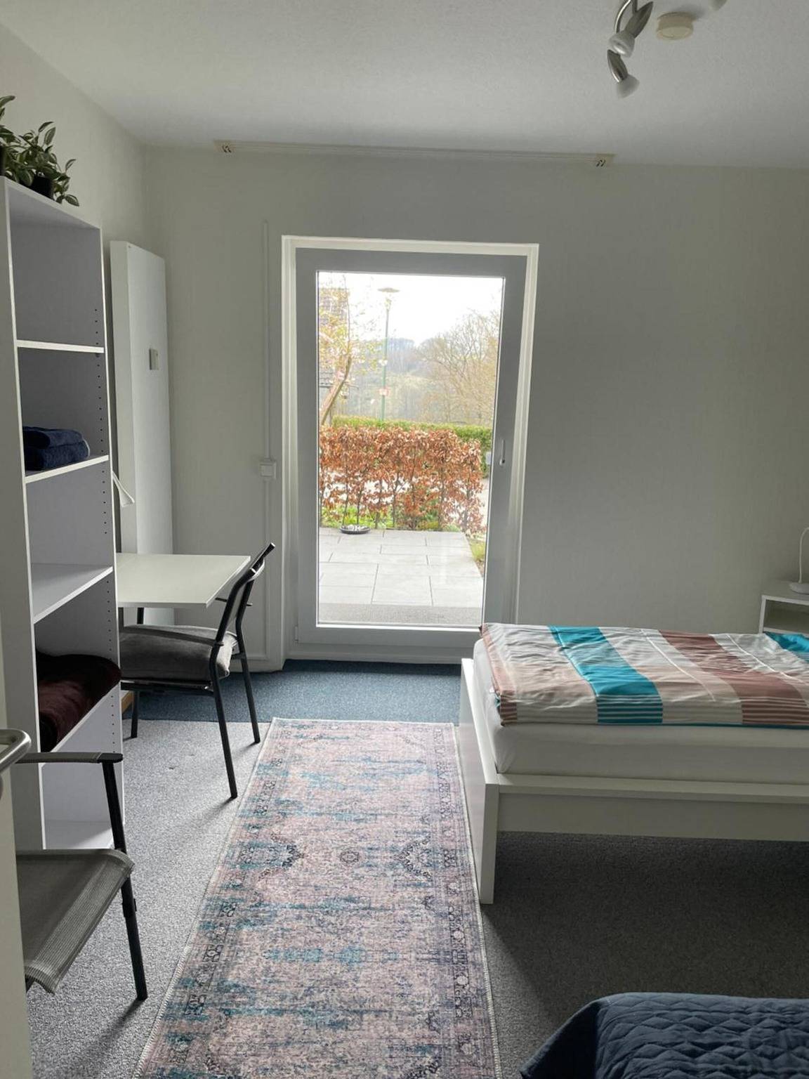 Ganze Wohnung, Apartment „Sonne 110 qm mit großer Terrasse“, privater Garten & Wlan in Lüdenscheid, Märkischer Kreis
