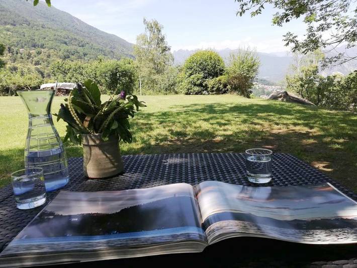 Location de vacances pour 4 personnes, avec jardin et vue à Omegna