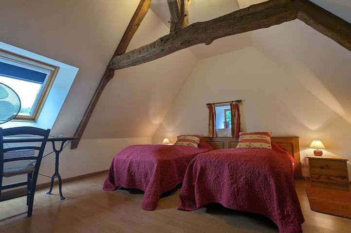 Gemütliches Ferienhaus im Herzen von Wald und Teichen, ideal für Angler und Naturliebhaber in Le Blanc und Umgebung