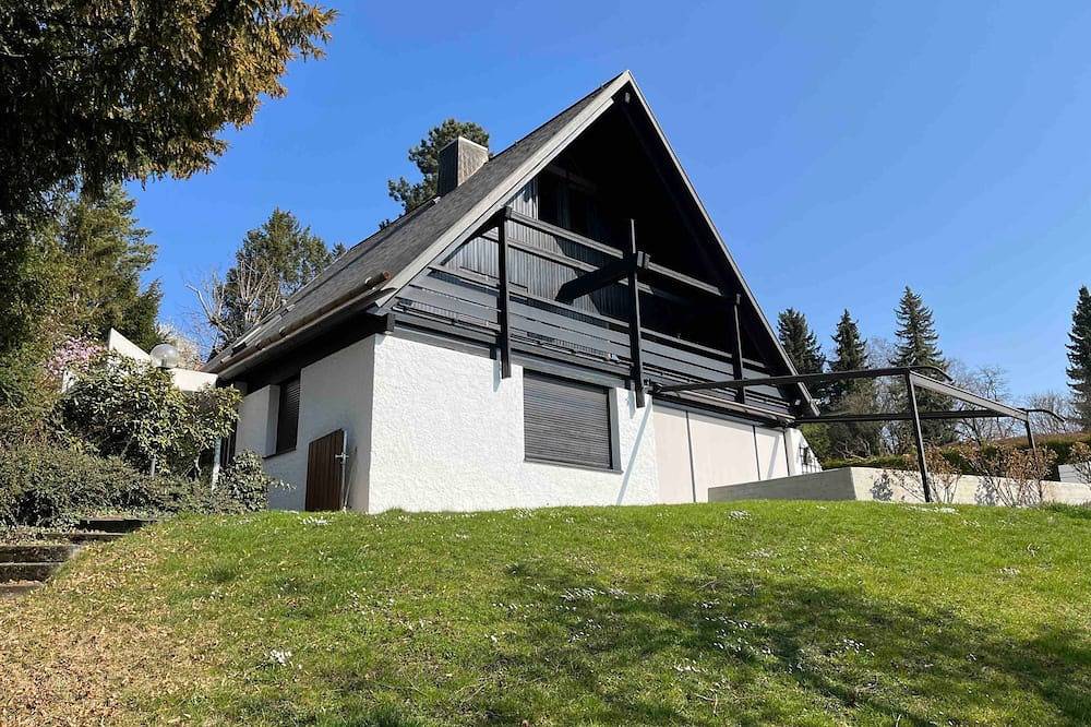 Mit Pool in Nürtingen, Landkreis Esslingen