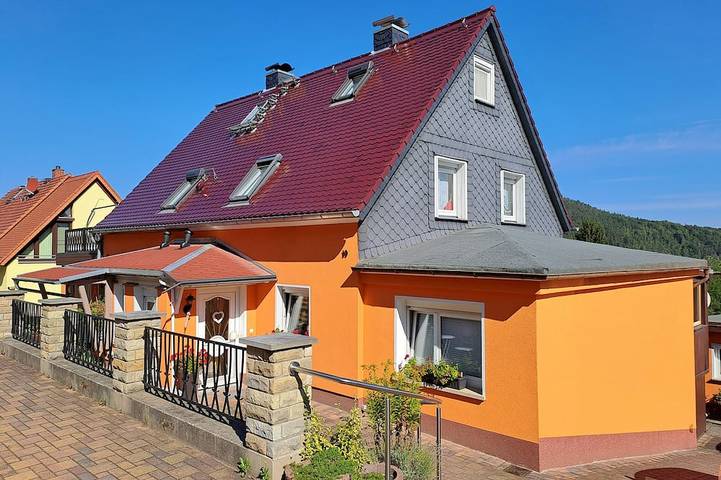Ferienwohnung für 6 Personen, mit Terrasse und Garten in Königstein