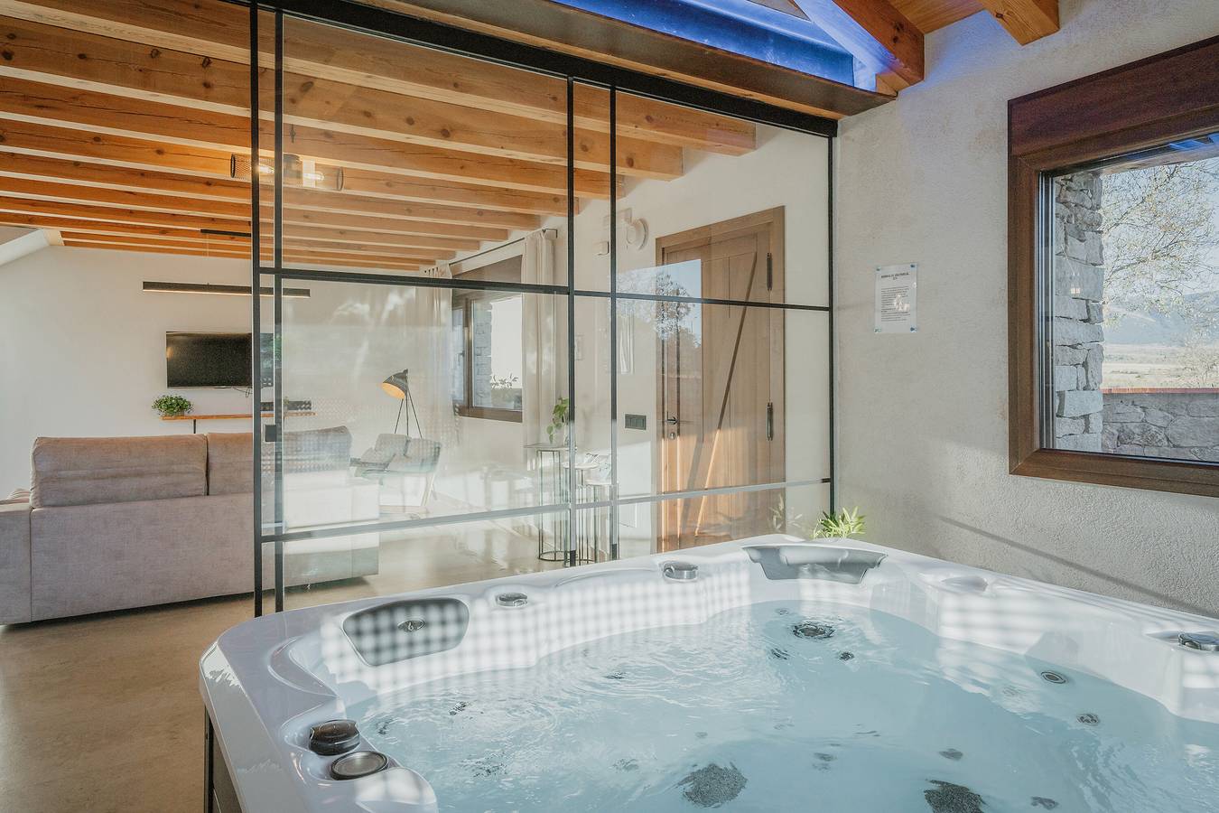 Entire apartment, Apartment 'Acebos' with Mountain View, Wi-Fi and Air Conditioning in La Cuesta (Segovia), Turégano