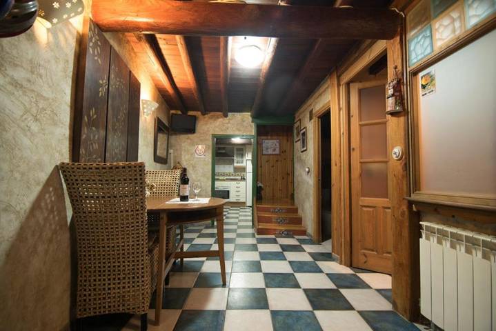 Chalet para 4 personas, con sauna además de jacuzzi y balcón en Sierra de Gredos - 3