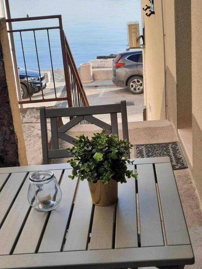 Apartament wakacyjny dla 4 osób, z balkon i widok w Zaostrog