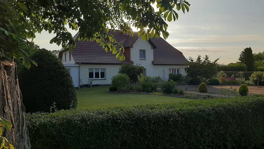 Ferienwohnung für 2 Personen, mit Terrasse und Garten in Laage