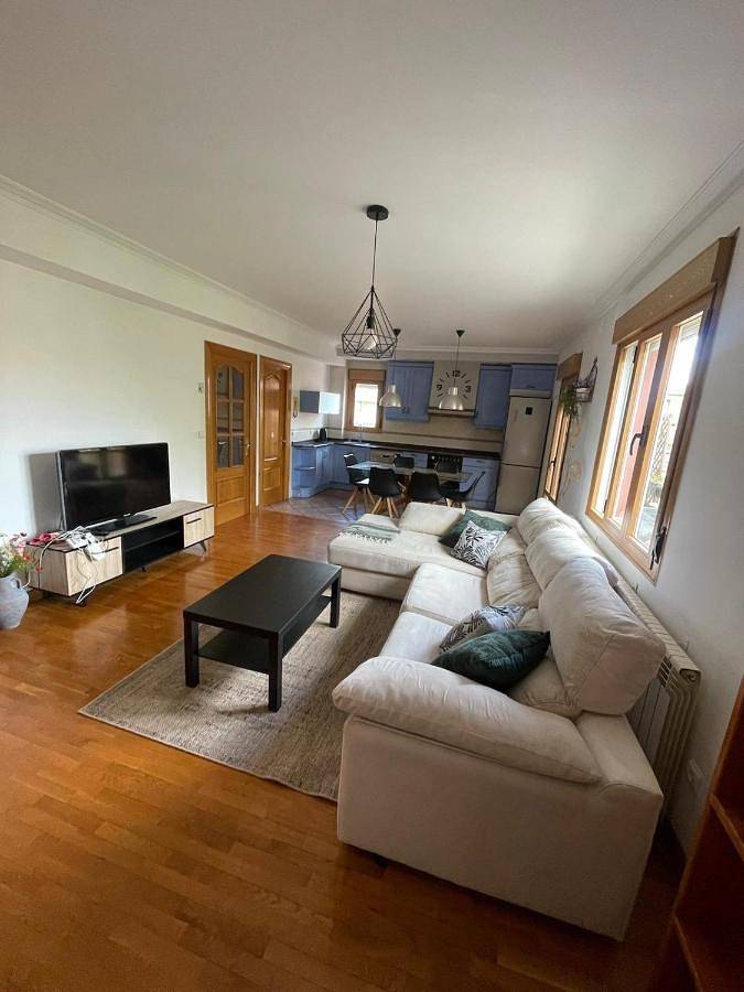 Gîte pour 6 personnes, avec Balcon ainsi que Terrasse et Vue à Los Arcos