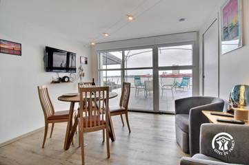 Gîte pour 2 personnes, avec vue ainsi que terrasse et sauna, animaux acceptés à Locmiquélic