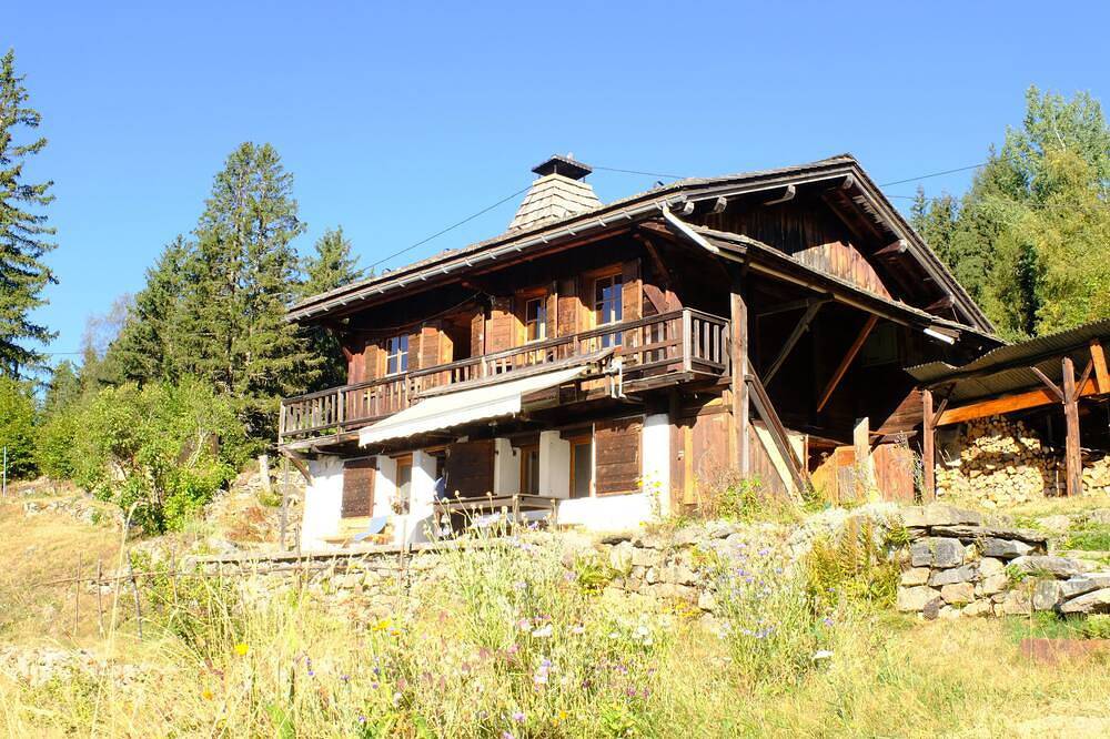 Chalet Nature in the heart of the Aiguilles Rouges nature park in Les Houches, Region Bonneville