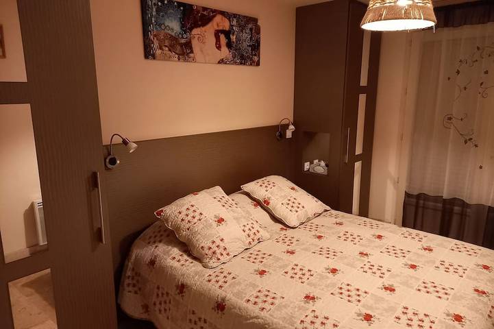 Maison de vacances pour 4 personnes, avec jardin et piscine, animaux acceptés
