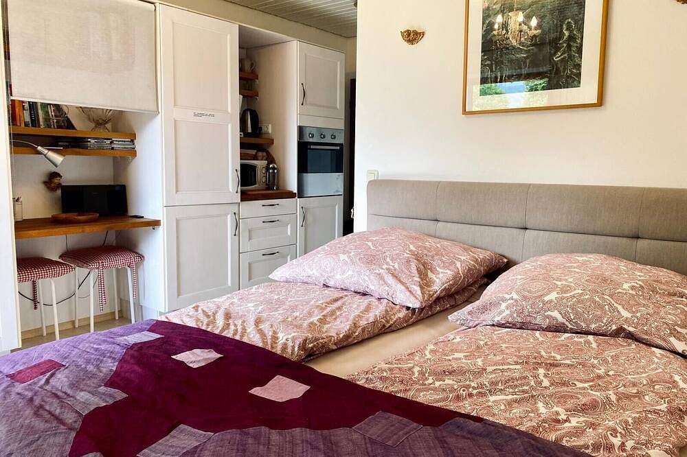 Ganze Wohnung, Ferienwohnung Spitzstein, Wohn-/Schlafraum mit Terrasse, 25 qm in Sachrang, Aschau im Chiemgau