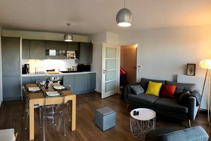 Entire apartment, Appartement neuf de standing Plage à pied in Larmor-Plage, Côte des Mégalithes