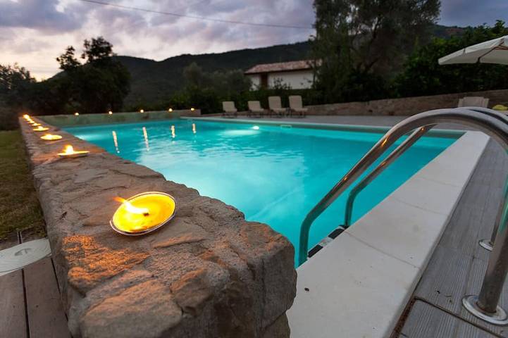 Agriturismo per 4 persone, con giardino e piscina - 1